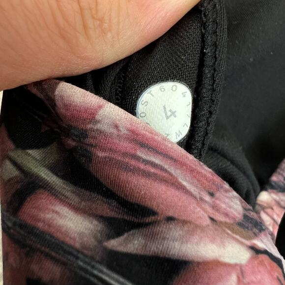 Lululemon Energy Bra Nulux Peony Multi Floral Sports Bra - Picture 5 of 5